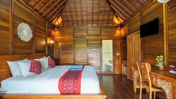 1 Bedroom Villa with Pool View | 2 Schlafzimmer, Schreibtisch, Bügeleisen/Bügelbrett, kostenloses WLAN