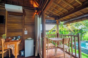 1 Bedroom Villa with Pool View | Terrace/patio