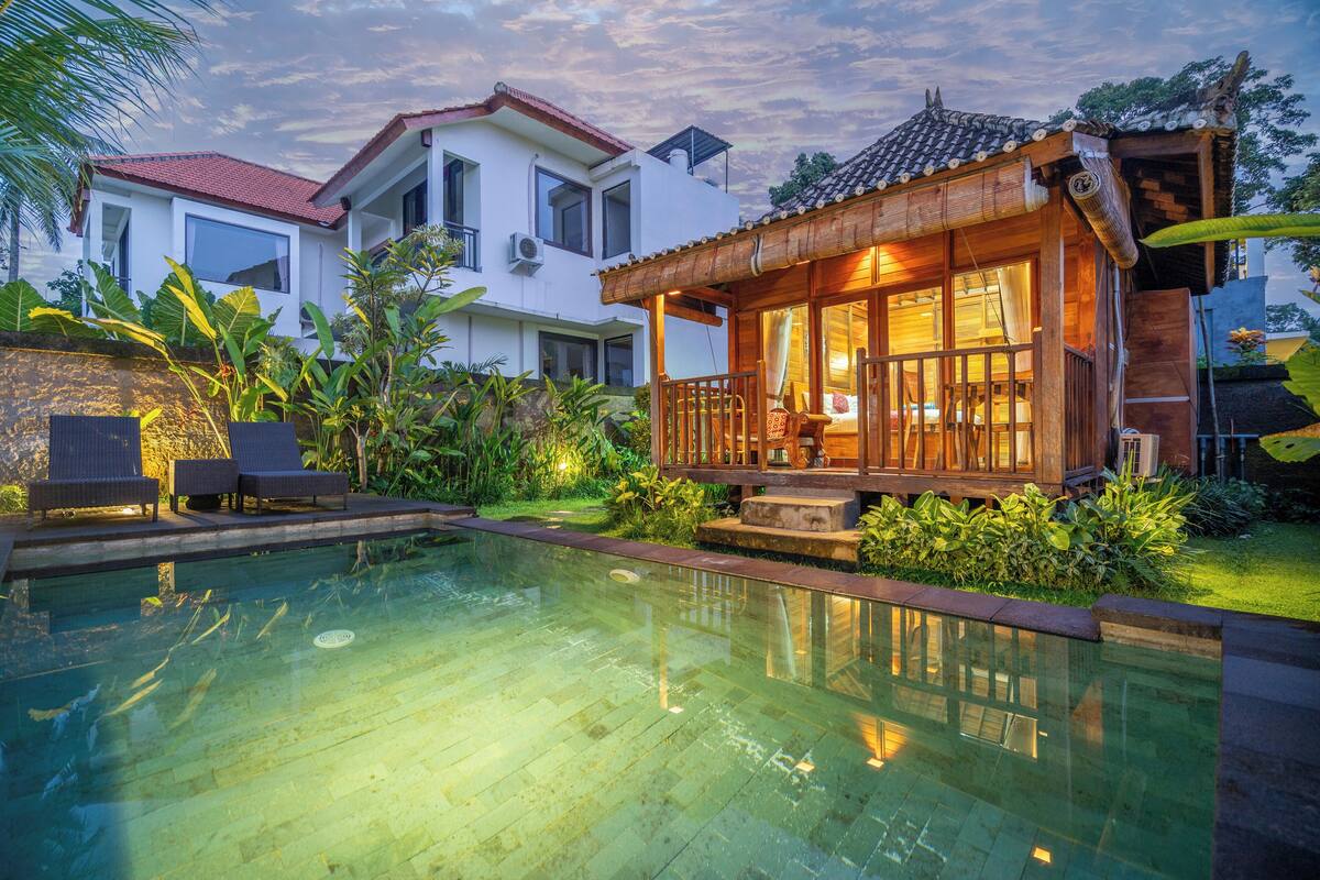 1 Bedroom Villa with Pool View | 書桌、熨斗/熨衣板、免費無線上網、床單