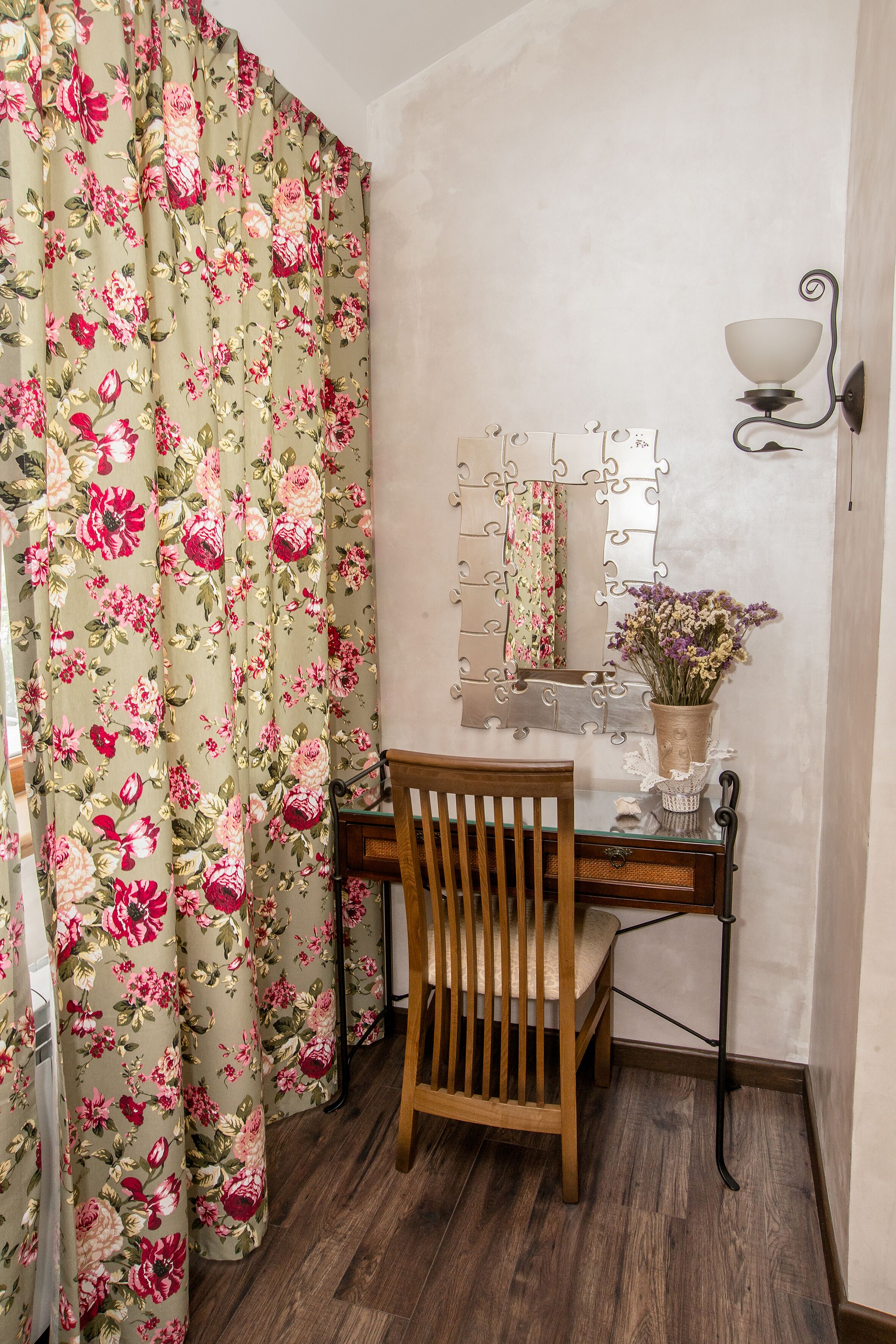 design studio | minibar, in-room safe, individually decorated, individually furnished