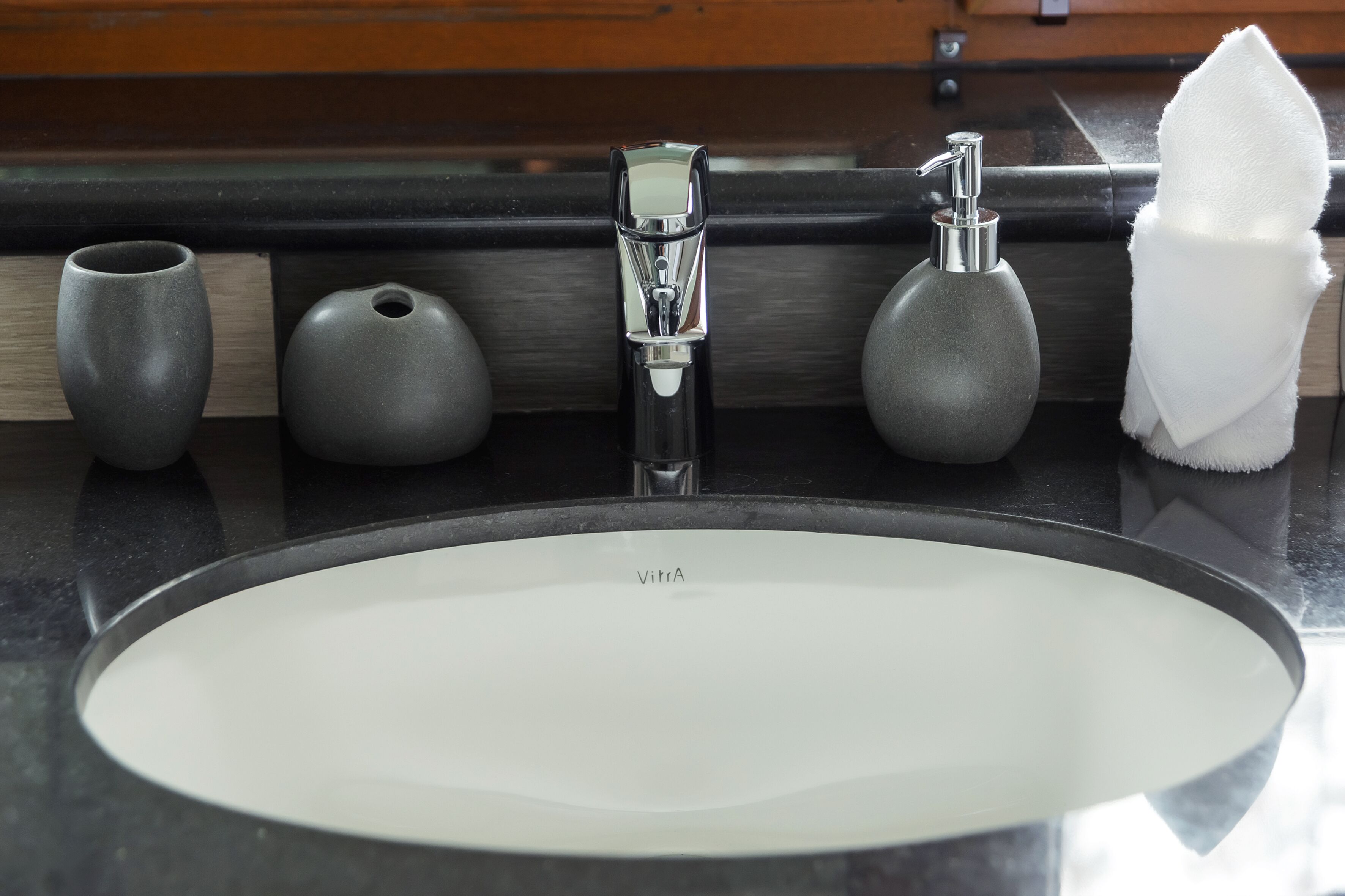 design double or twin room | bathroom | shower, rainfall showerhead, free toiletries, hair dryer