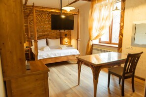 Minibar, in-room safe, individually decorated, individually furnished - Orbita Boutique Hotel (Shymkent)