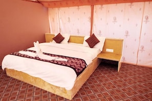 Literie de qualité, lit avec matelas en mousse à mémoire, coffre-fort
