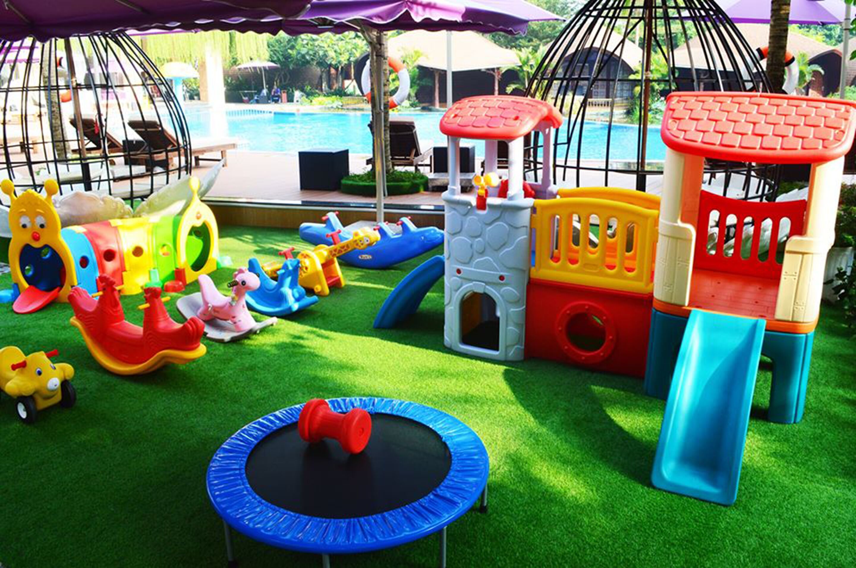 Children’s play area – outdoor