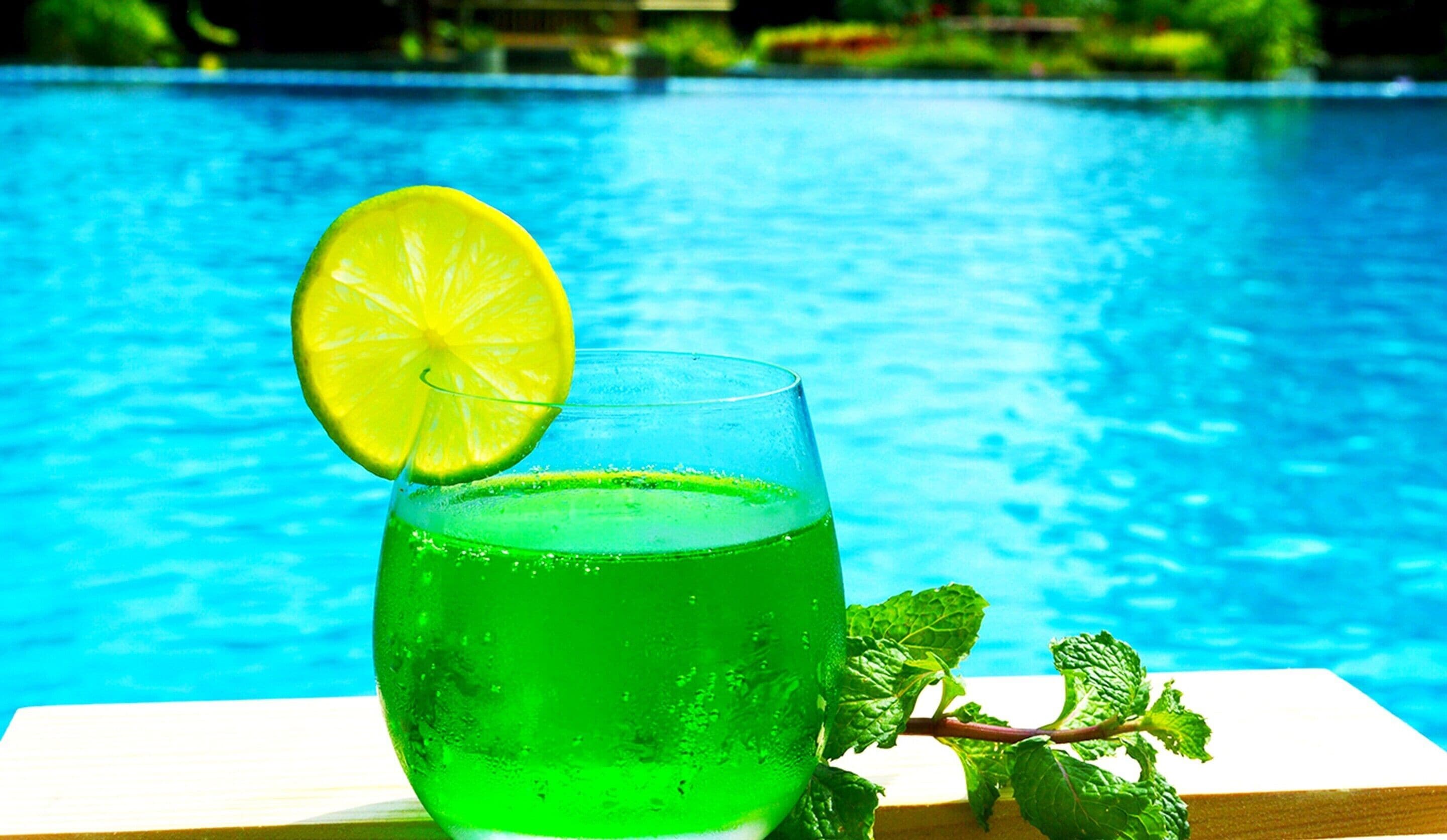 Poolbar