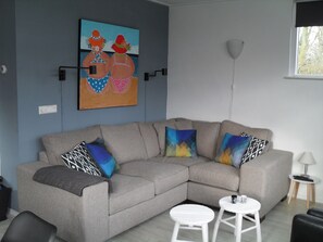 Smart TV, fireplace - Rest, fireplace, sea, that is what our holiday bungalow can offer you (Baarland)