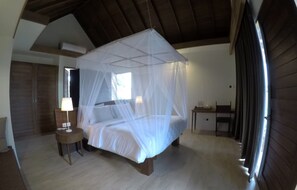 In-room safe, desk, blackout drapes, soundproofing - Naya Matahora Island Resort (Wangi-Wangi)