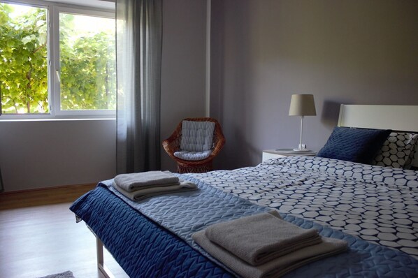 1 bedroom, iron/ironing board, WiFi, bed sheets