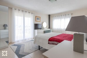 4 slaapkamers, een strijkplank/strijkijzer, gratis wifi