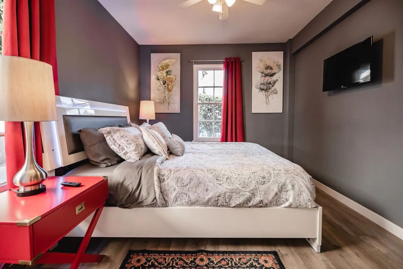 1 chambre, bureau, fer et planche à repasser, Wi-Fi