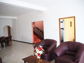 Reception - Hotel Glee (Trincomalee)