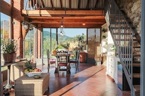 تناول الطعام