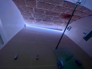 Suite, 2 chambres, balcon, vue mer | Salle de bain