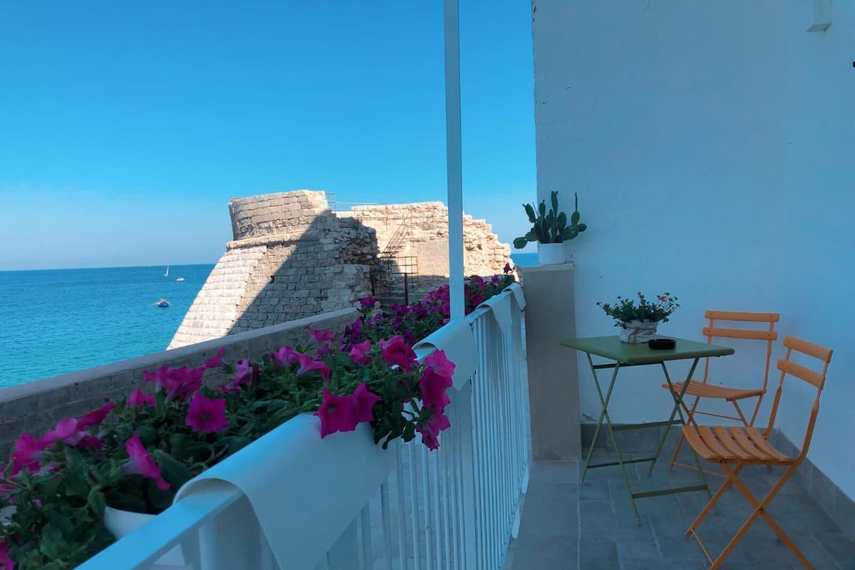 Suite, 2 slaapkamers, balkon, uitzicht op zee | Terras
