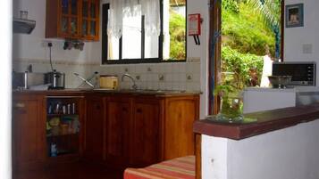 Basic Room | Private kitchen