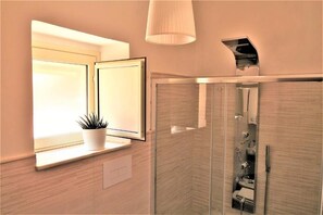 Double Room | Pancuran Bilik Mandi