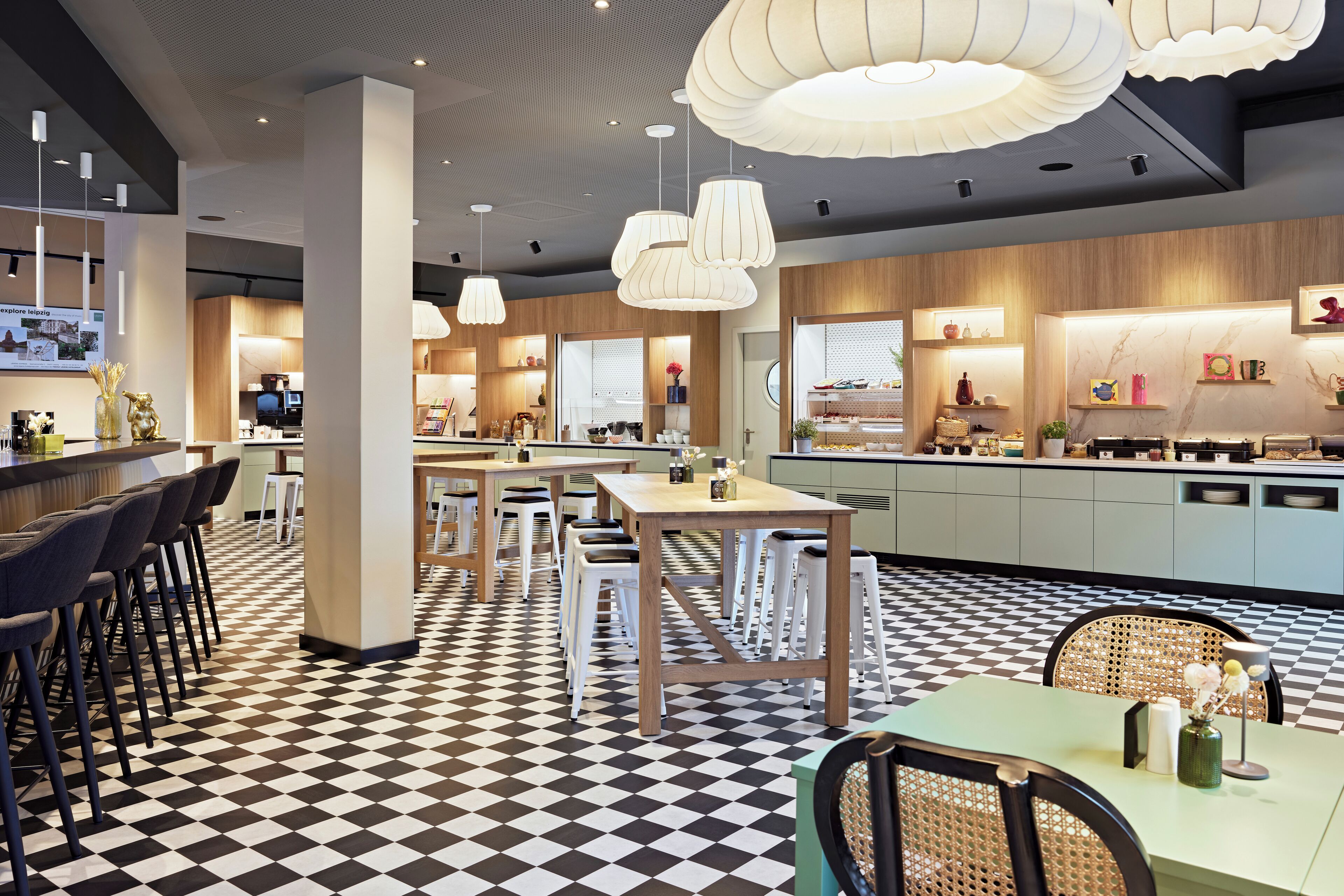 daily buffet breakfast (eur 18 per person)