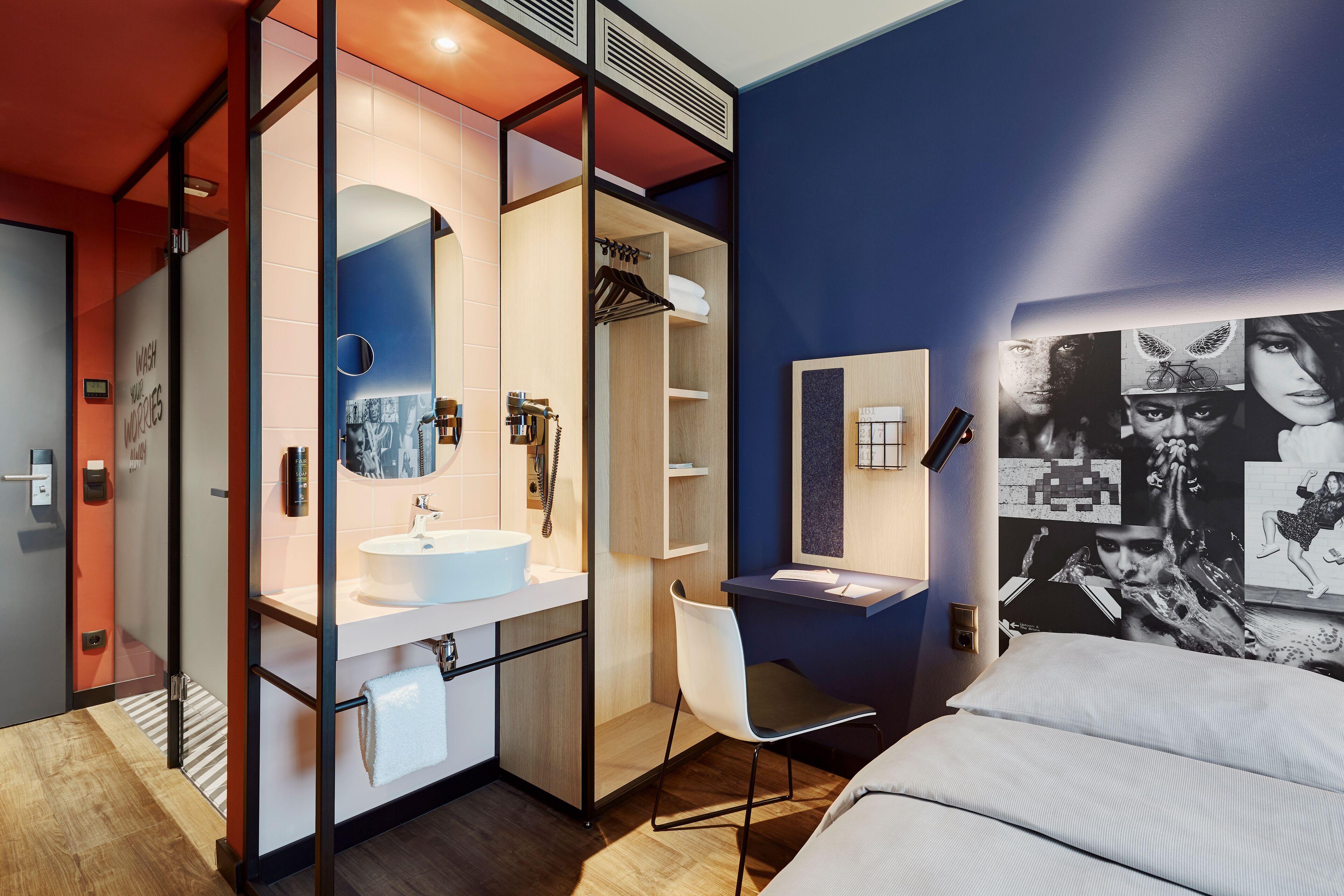 standard double room | 1 bedroom, hypo-allergenic bedding, desk, laptop workspace