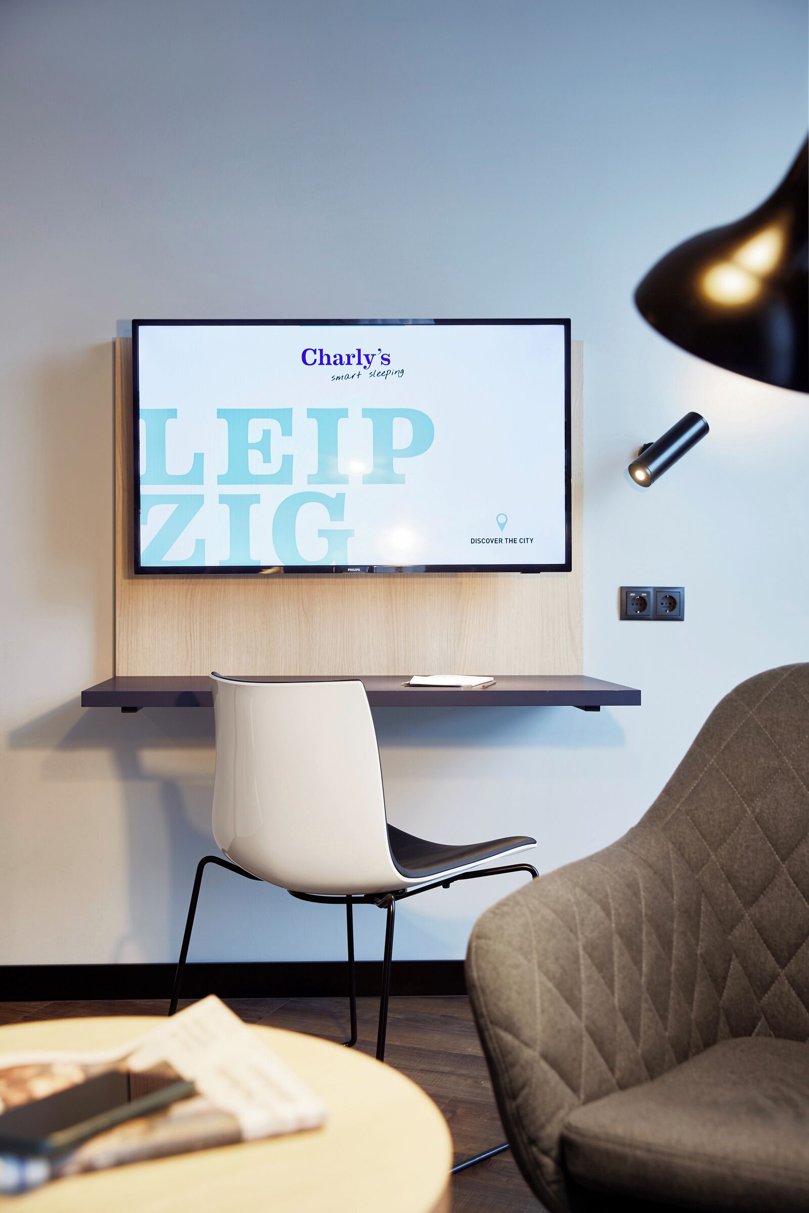 superior twin room | living area | 32-inch flat-screen tv with satellite channels, tv