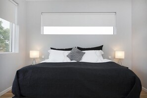 Apartment (Ground Floor) | Soundproofing, free WiFi, bed sheets - Blue Luxury Apartments (Reykjavik)