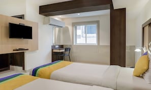 Free daily on-the-go breakfast - Treebo Trip Everest Lodging (Navi Mumbai)