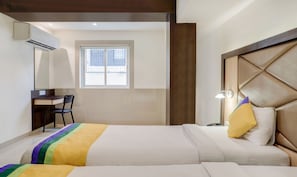 Deluxe Room | Iron/ironing board, rollaway beds, free WiFi, bed sheets - Treebo Trip Everest Lodging (Navi Mumbai)