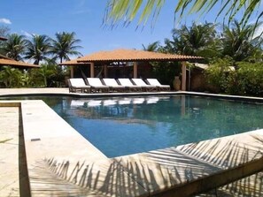 Pool - Mansion Beira Mar in Tabuba Cumbuco-EC - 7/4 (3 suites) (Caucaia)