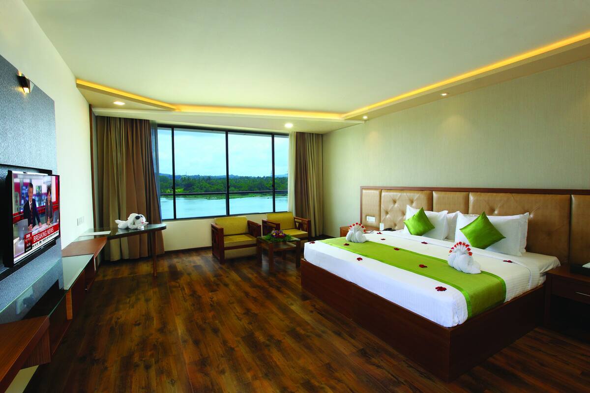 Suite Royal | Tabla de planchar con plancha y wifi gratis