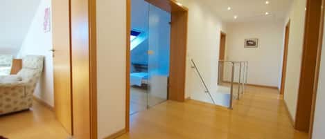 Maison | Coin séjour | Télévision à écran plat, lecteur de DVD