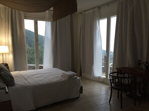 套房 (Panoramica) | 1 多间卧室、高档床上用品、羽绒被、特色装修