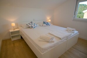 Apartment, 2 Bedrooms | In-room safe, blackout drapes, soundproofing, free WiFi - Apartments Orange (Novalja)