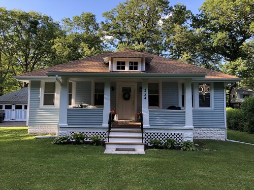 The Cozycraftsman in the Catskills with Hot tub 