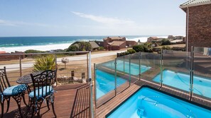 Quang cảnh mặt nước