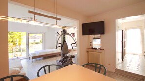 Apartment GL4 (Cleaning Fee EUR 80) | Living area | Flat-screen TV