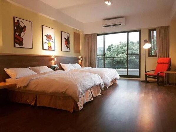 Herbergi fyrir fjóra - fjallasýn | Skrifborð, myrkratjöld/-gardínur, ókeypis þráðlaus nettenging, rúmföt