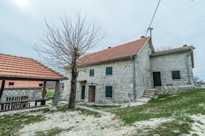 Front of property - Apartment Imota Stone (Proložac)