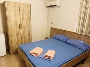 Classic-Doppel- oder -Zweibettzimmer | Minibar, schallisolierte Zimmer, Babybetten, Zustellbetten