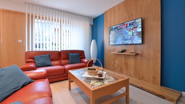 House, Courtyard View (S'Harzala Bleu) | Lounge - S'harzala Bleu (Bergheim)