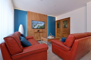 House, Courtyard View (S'Harzala Bleu) | Lounge