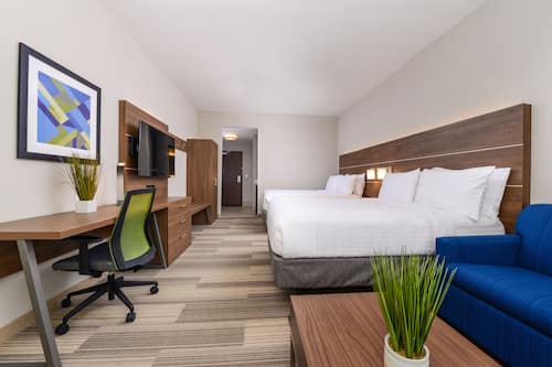 Premium bedding, pillow-top beds, in-room safe, laptop workspace