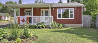 Spacious 3 BR Cottage, Quiet and Peaceful
Inn The Woods Cottages PEI - Cottage 1