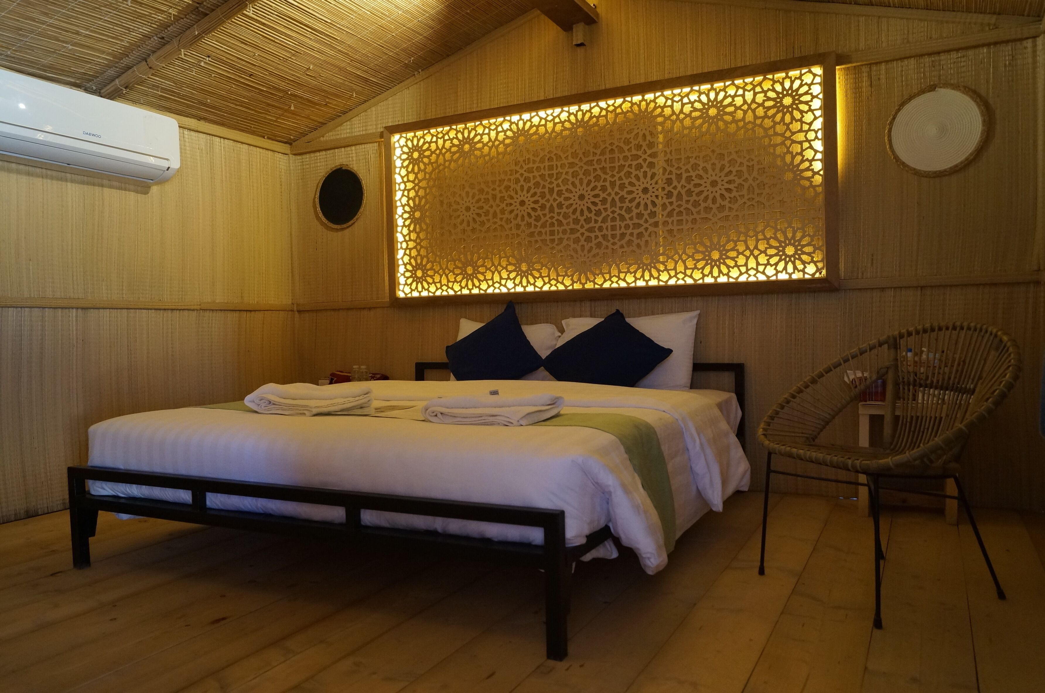 standard double or twin room | 1 bedroom, blackout curtains, bed sheets