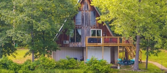 Bluegill Bungalow - Lakefront i Hardy, AR