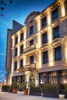 Façade de l’hébergement - soirée/nuit