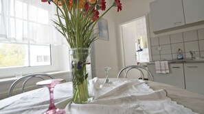 Apartment Burscheid 1 (Cleaning Fee EUR 80) | Iron/ironing board, free WiFi, bed sheets - Ferienwohnung Burscheid (Burscheid)