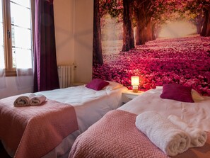 책상, 방음 설비, 무료 WiFi, 침대 시트