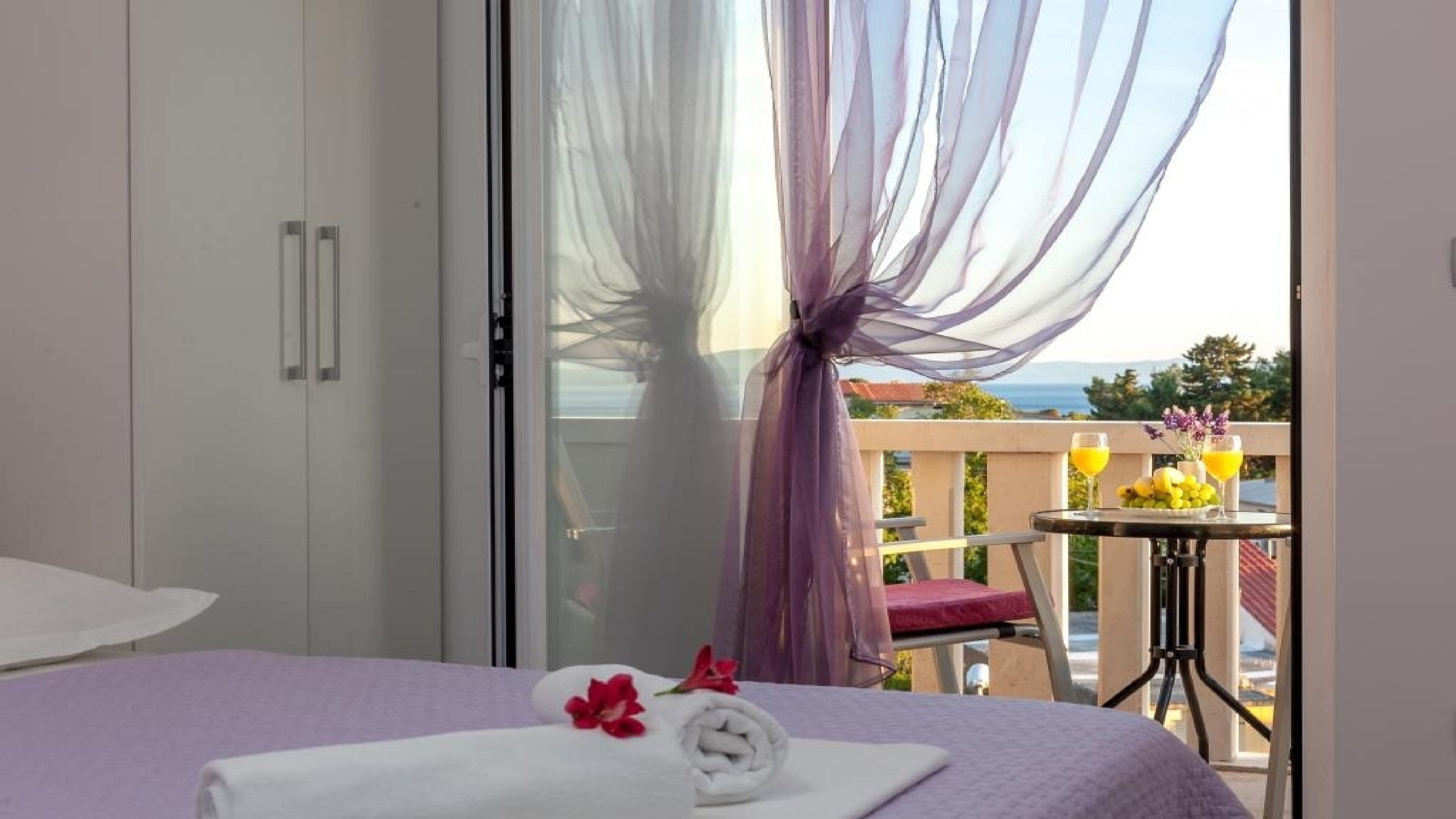 Apartment (2 Bedroom Apt with Terrace n Sea View) | 3 bedrooms, cribs (free), WiFi (free), bed sheets