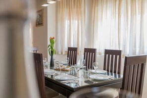 Villa, Private Pool | In-room dining - Villa Dalmatina (Podbablje)