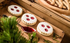 Buffet déjeuner gratuit tous les jours
