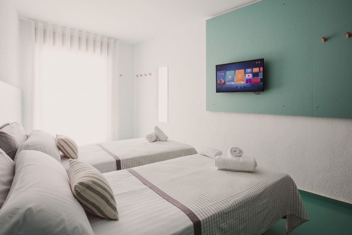Standard Room | Free WiFi, bed sheets